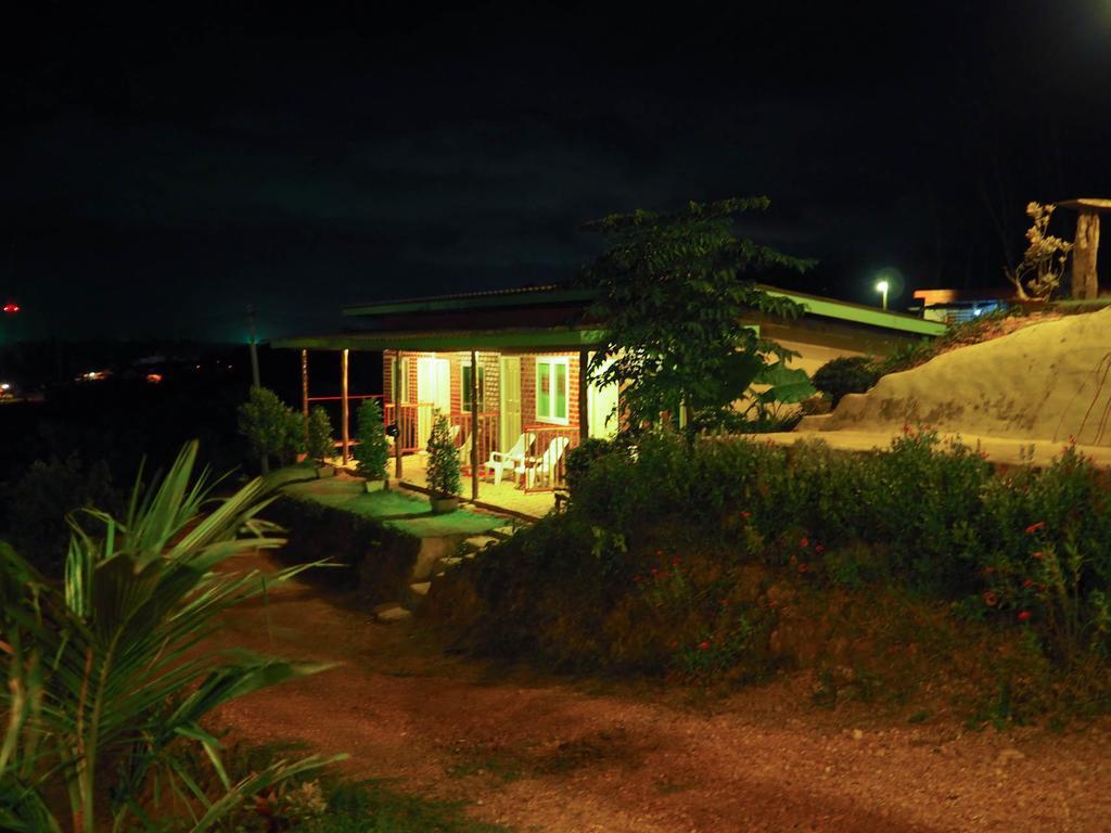 猫简易别墅旅馆 Ko Lanta 外观 照片