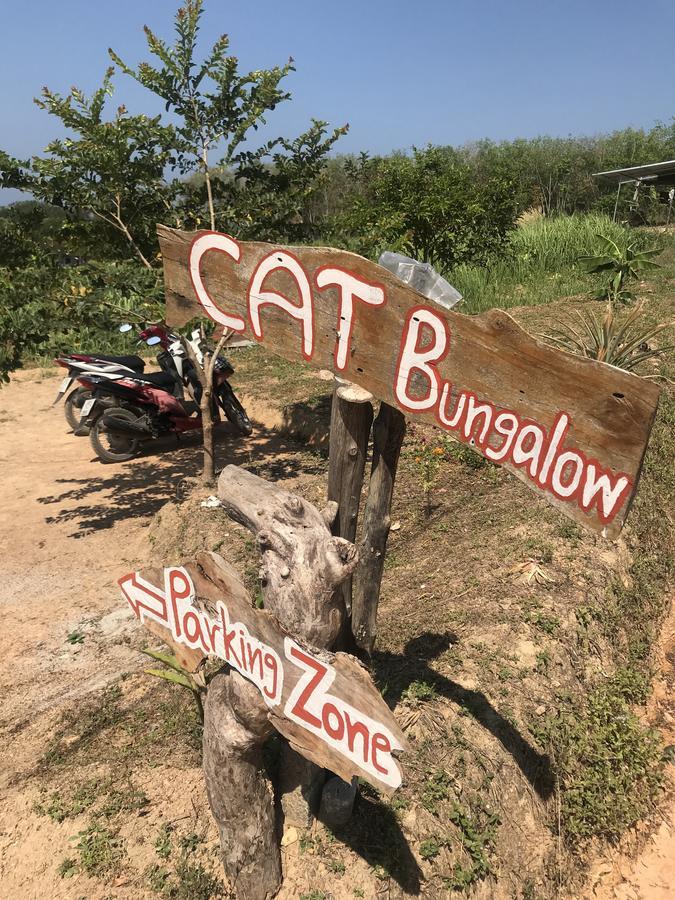 猫简易别墅旅馆 Ko Lanta 外观 照片